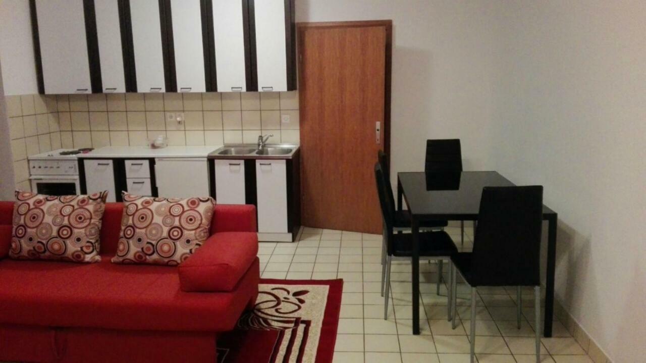 Apartments Eliva Умаг Екстериор снимка