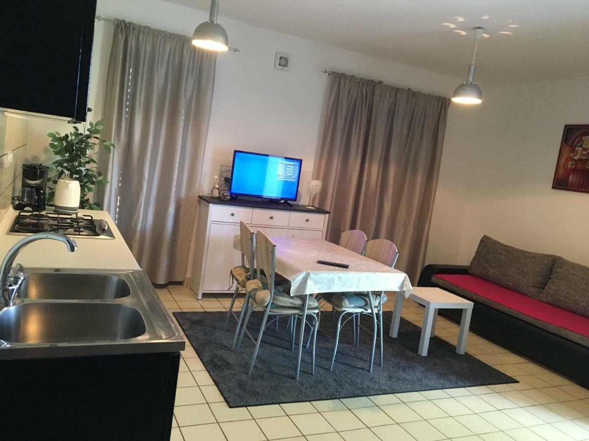 Apartments Eliva Умаг Екстериор снимка
