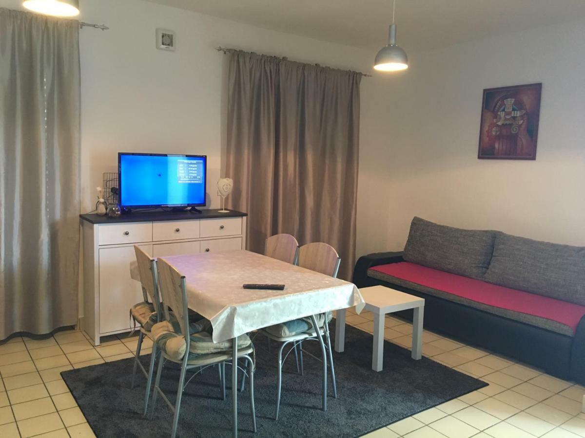 Apartments Eliva Умаг Екстериор снимка